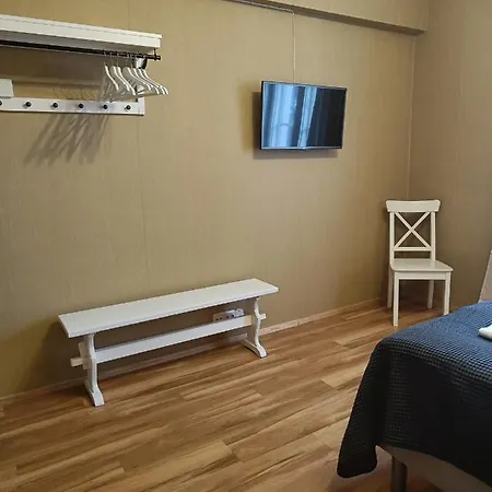 فندق مبيت وإفطار Joensuun Tilan Paeaerakennus Soderkulla (Helsinki)