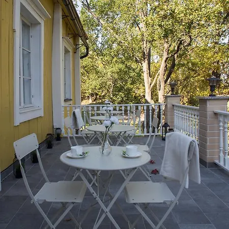 Bed & Breakfast Joensuun Tilan Paeaerakennus 3*